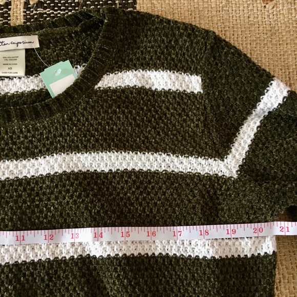 Cotton Emporium by SF cropped stripe sweater in XS - Picture 3 of 3